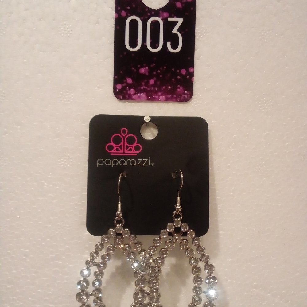 Jewelry - Picture 4 of 16